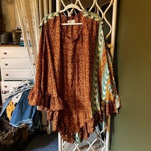 Kantha Bae Float Away Cape 45